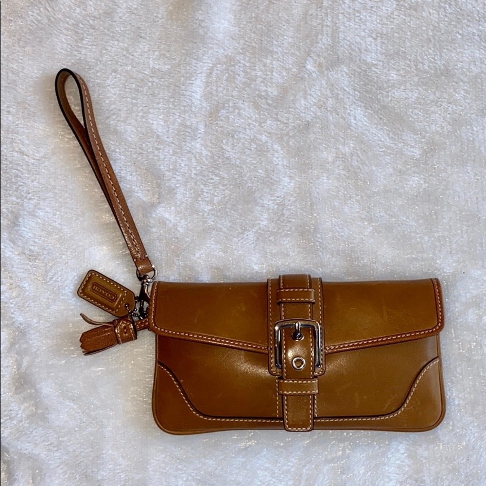 Coach Hampton Tan Leather Wristlet w/ Buckle Clasp